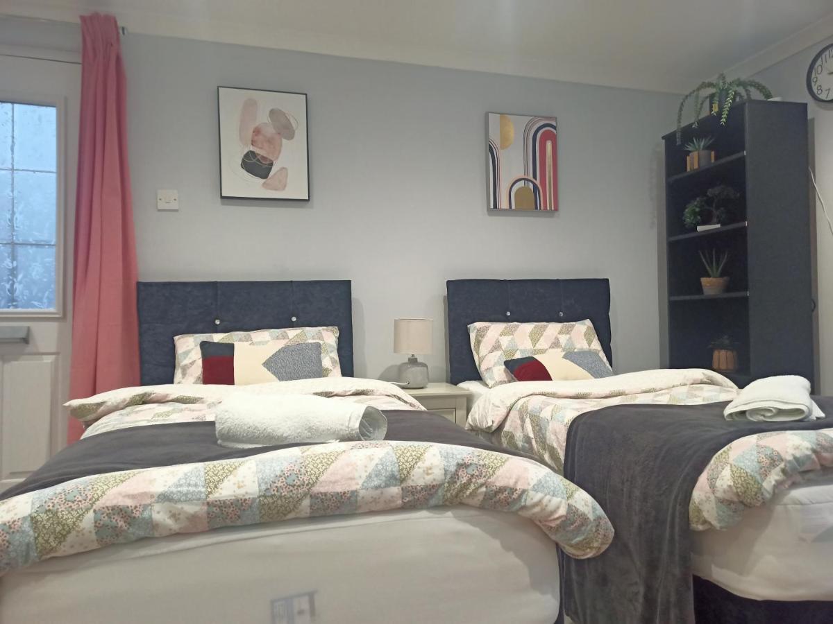 Homey Studio In Newport Perfect For Couples & Travelers Kültér fotó
