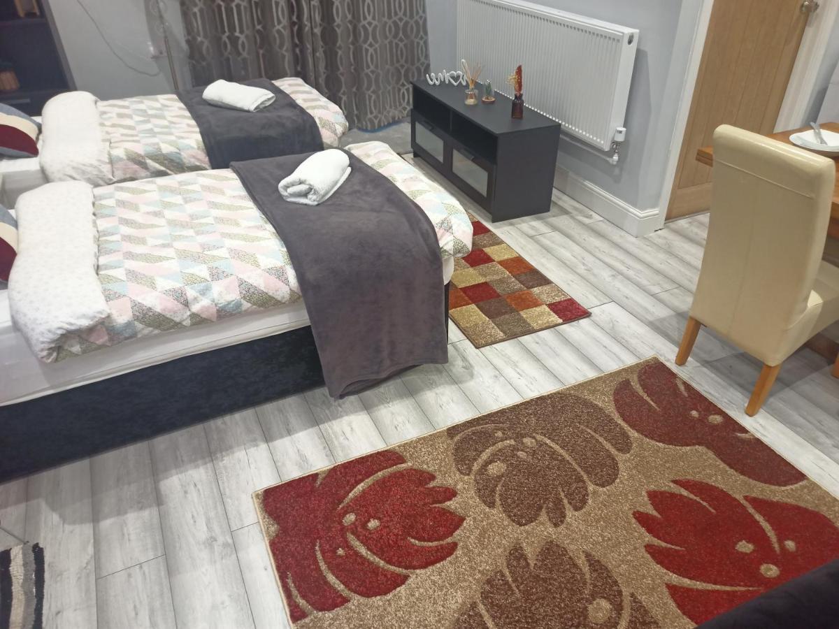 Homey Studio In Newport Perfect For Couples & Travelers Kültér fotó