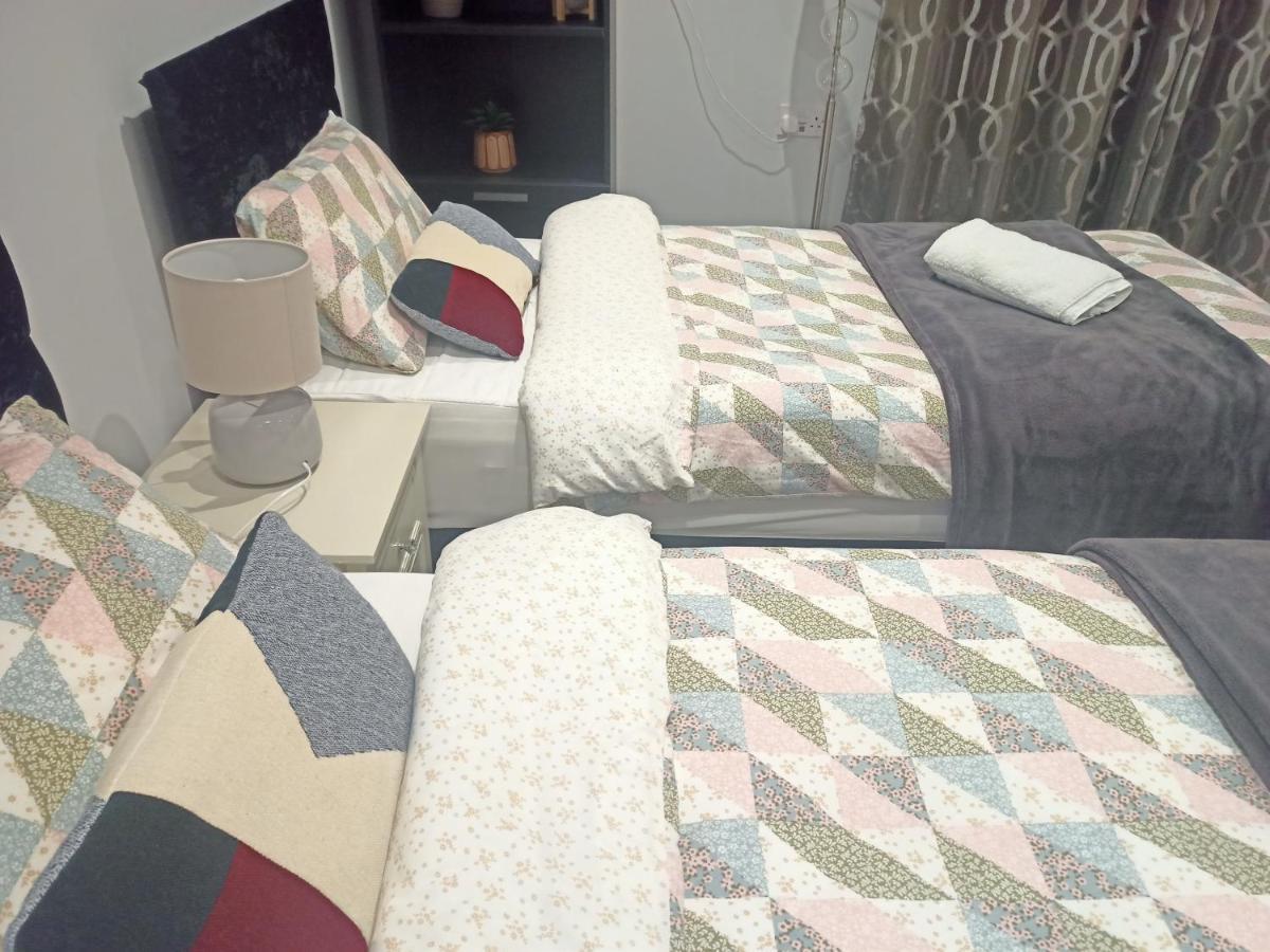 Homey Studio In Newport Perfect For Couples & Travelers Kültér fotó