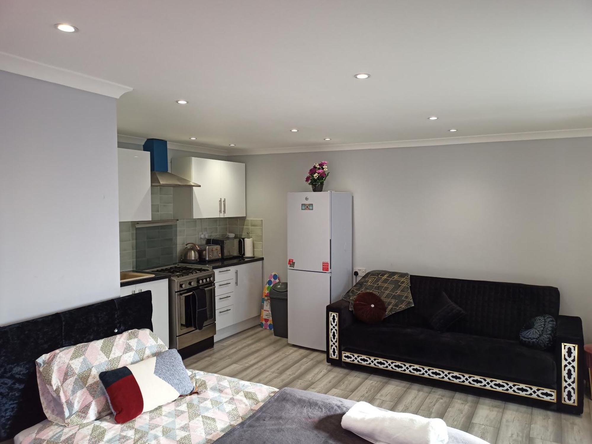 Homey Studio In Newport Perfect For Couples & Travelers Kültér fotó